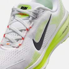 Giày thể thao cổ thấp Nike Vomero 18 (GS) HQ2157-110 dành cho thanh thiếu niên - trắng xanh lá cây - Xem 8