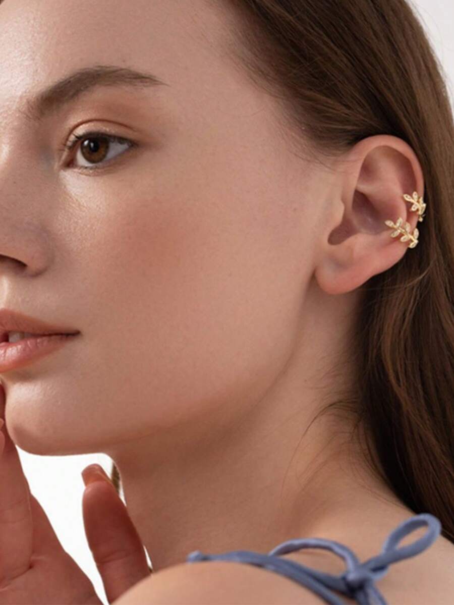 1 Pair Minimalist Leaf Ear Cuff, No Piercing Required, Adjustable Earrings - Gold - View 1