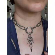 这款银色多层几何链项链采用简约设计，由层叠的圆形和锥形吊坠组成，时尚的冷色调锁骨链，男女皆宜。 - 銀色 - 查看 4