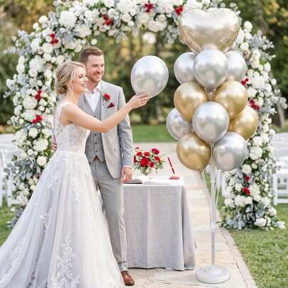 Bộ giá đỡ bóng bay, phụ kiện bóng bay và trang trí không gian, bao gồm cột nhựa trong suốt và que nhựa trong suốt - Thích hợp cho nhiều sự kiện tiệc tùng như đám cưới, sinh nhật, kỷ niệm, lễ tốt nghiệp, Giáng sinh và Lễ Tạ ơn. Sản phẩm không bao gồm bóng bay.