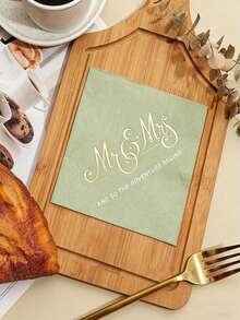 40pcs Elegant Green Napkins With Gold "Mr. & Mrs." Pattern Design, Exquisite Napkins Suitable For Wedding, Birthday, Garden Party, Engagement Party Decor, Wedding Cake Table Decor, And Other Occasions - A - View 4