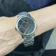 Burberry Đồng hồ nam cổ điển mặt tròn màu đen, dây đeo thép bạc. - Bạc - Xem 13