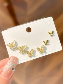 Bộ 6 đôi bông tai hình bướm thời trang và thanh lịch này rất phù hợp để các quý cô đeo hàng ngày. - Bộ bông tai - Xem 8