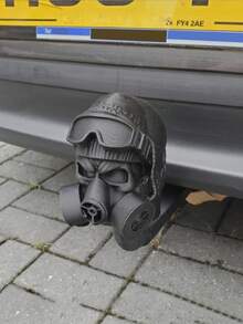 YAIUZGOO Cubierta de enganche de remolque del apocalipsis zombi gótico - Diseño interesante de máscara de gas y casco, se ajusta a remolques, camiones, motocicletas - Bola de acoplamiento resistente con accesorios de estilo de calavera, superficie texturizada, accesorio automotriz, regalo - A - Ver 3