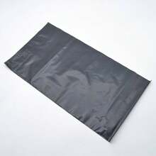 100 Bolsas de Envío Negra Autoadhesiva Resistente | Empaque  Impermeable para Paquetería y Ecommerce | Sobre Plástico para Mensajería y Almacenaje - -Negro - Ver 3