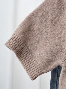 Cardigan Kancing Abu-abu Wanita - Cardigan Lengan Pendek Kasual Modis, Elastis, Siluet Bentuk H, Cocok untuk Musim Semi dan Musim Panas, Desain Detail Bergaris, Penutup Kancing, Kain Bernapas, Gaya Cardigan, Item Penting Musim Semi/Musim Panas - Unta - View 5