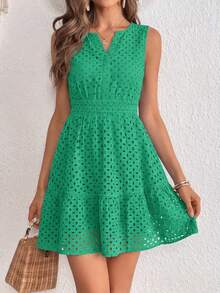 PRETTYGARDEN Women's Summer Dress Sleeveless V Neck Eyelet Cutout Swinging A-Line Flowy City Walks Wedding Guest Graduation Beach Vacation Sun Dress Green Dresses - 綠色 - 查看 3