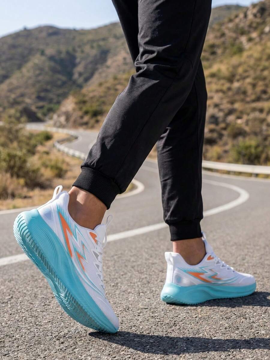CHAODIAN Chaussures de course de marathon pour adolescents, semelle épaisse avec absorption des chocs, maille respirante, baskets de jogging, chaussures de sport décontracté, athlétisme et fitness - Blanc - Voir 1