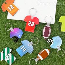 46 pezzi Set di portachiavi stile sportivo con anello grande, fermagli in plastica, decorazione per zaino fai-da-te, calcio, regalo per il ritorno a scuola, ciondoli multifunzionali per borse e accessori, articoli essenziali per la scuola leggeri e durevoli, decorazione versatile a tema sportivo, regalo a tema calcio per studenti, attrezzatura creativa fai-da-te, accessorio casual per tutti i giorni, decorazione per zaino da ufficio/scuola, set da regalare per bambini e adolescenti, fermagli in plastica di qualità premium, facile da impostare, ciondoli e accessori per personalizzazione - Visualizzare 4