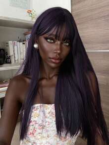 这款24英寸长的合成假发，拥有自然直发造型和迷人的紫色。它采用刘海设计，并使用耐热纤维制成，确保经久耐用。这款假发非常适合日常佩戴，能够打造自然逼真的效果。 - 紫色 - 查看 5