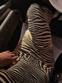 女士春夏新款性感斑马纹露背吊带紧身连衣裙，优雅时尚沙滩度假派对装 - 杏色 - 查看 3