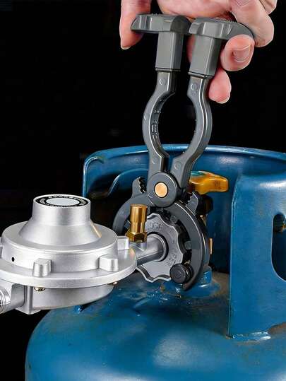 1pc Adjustable Ratchet Mechanism 3-In-1 Valve Wrench And Bottle Opener - Features A Bottle Opener, A Tank Valve Regulator, A Comfortable Grip Design, An Elegant Tool Appearance, And A Precise Ratchet Mechanism