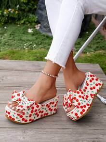 2025新款女士凉鞋，性感豹纹蝴蝶结厚底坡跟凉鞋，时尚圆头套脚增高舒适凉鞋，适合春夏休闲、派对、搭配连衣裙 - 櫻桃色 - 查看 5