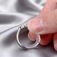 8 Stücke transparente unsichtbare Ringversteller - Spiralfedern-Design, passt perfekt, komplett unsichtbar beim Tragen, verwandelt lose Ringe in einen engen Sitz, verhindert das Herunterfallen und schützt den Schmuck - Übersicht 6