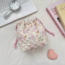 A Cute Quilted Cotton Camera Pouch Suitable For CCD And Instant Cameras. This Soft Pouch Features Anti-Drop And Dust-Proof Functions, With A Compact Design That Is Ideal For Various Occasions Such As Home Use, Travel, Vacation, And School. - Multicolor - View 13