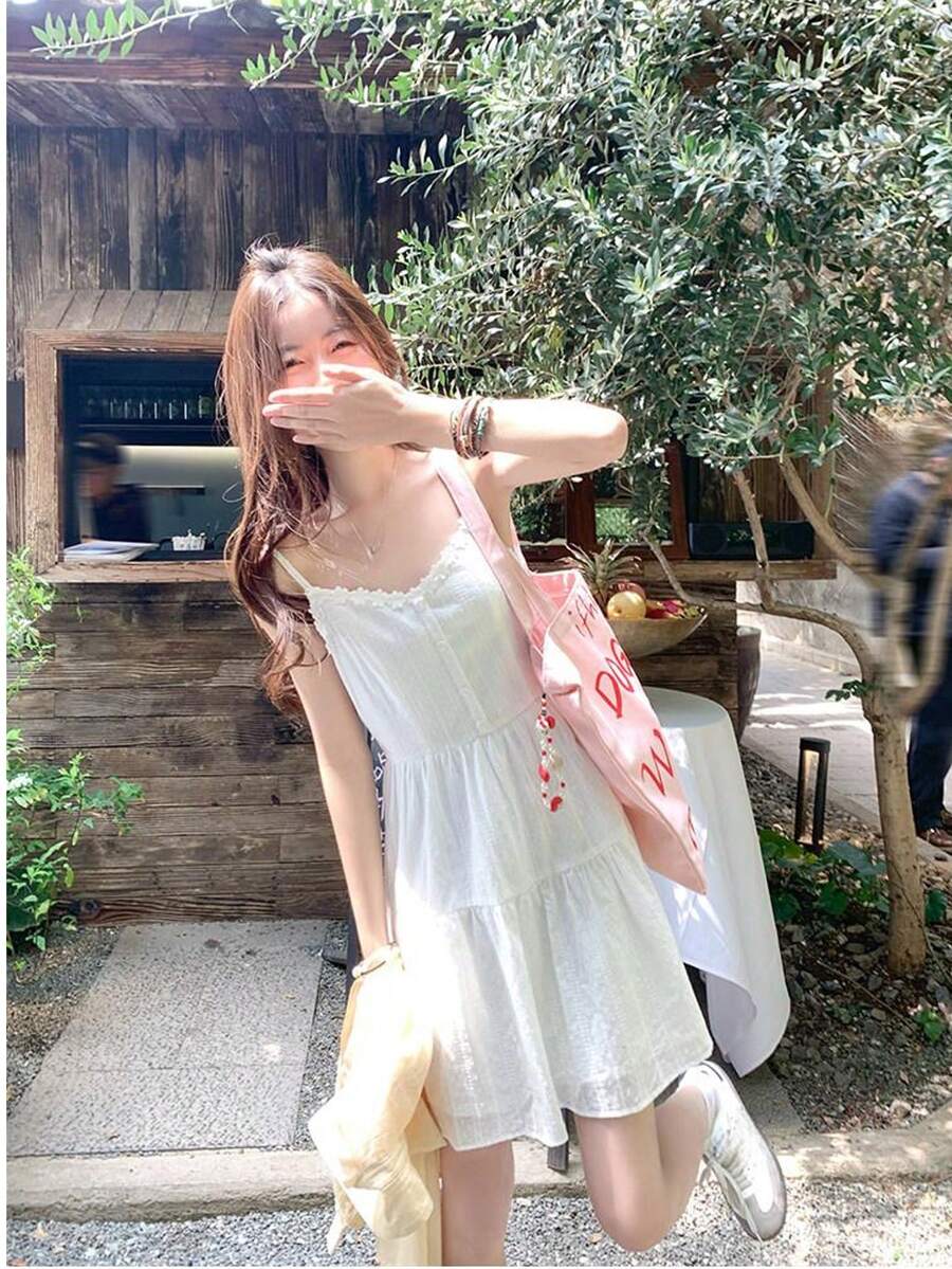 新款女士极简浪漫轻盈吊带连衣裙，小白裙，飘逸A字裙，春夏款 - 白色 - 查看 1