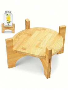 Giá đỡ bình đựng đồ uống (tre tự nhiên). Phù hợp với bình đựng đồ uống bằng thủy tinh, bình rót, bình đựng nước có đường kính lên đến 21,9 cm. Lý tưởng cho gia đình, tiệc tùng và các sự kiện phục vụ ăn uống. Giá đỡ bình đựng đồ uống, phù hợp với bình đựng đồ uống bằng thủy tinh, bình rót và hộp đựng có đường kính lên đến 21,9 cm, làm bằng gỗ tre tự nhiên. - Màu be - Xem 2