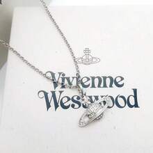 Vivienne Westwood Bộ sưu tập Mini Bas Relief, Dây chuyền Saturn cổ điển, mạ bạc, chất liệu đồng thau. - Bạc - Xem 13