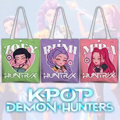 Hasbro Bộ túi tote Pamveon K-POP Witch Girl Group, 3 kiểu túi đeo vai bằng vải canvas in hình nhân vật dễ thương, có nút cài, túi mua sắm tái sử dụng dành cho người hâm mộ và thanh thiếu niên.