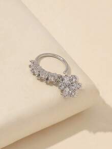 1个20克花朵吊坠鼻环，锆石花朵吊坠鼻圈饰品，适合女性作为圣诞节、万圣节、情人节、生日礼物或日常佩戴。 - 銀色 - 查看 3