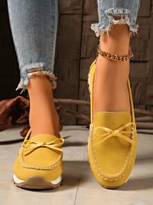 Metal Chain Decor Slip-On Shoes, Fashionable Women's Loafers, Retro British Style, Comfortable Casual/Work Wear - Yellow - View 4
