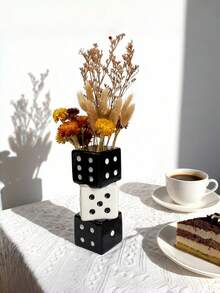 3-Color Dice Resin Vase - An Elegant Black And White Decorative Vase, Suitable For Home And Bar Environments, Great For Holding Grapes And Other Decor, A Unique Centerpiece For Dining Tables, Coffee Tables And Entryways, Also A Fashionable Kitchen Decor - Multiple Styles - View 6