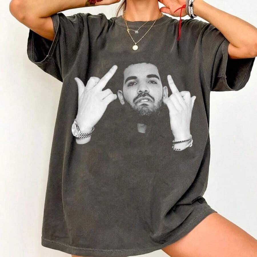 Co Mfort Colors Drake Mi Ddle Finger T-Shirt _ Rap Merch Graphic Tee _ For All The Dogs _ Rare Hip Hop - màu đen - Xem 1