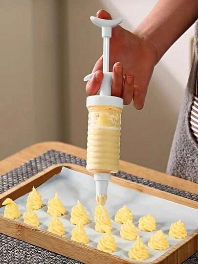 8件套裱花嘴套装 - 重型裱花工具套装，适用于蛋糕装饰、糖霜裱花和挤果冻/肥皂，兼容裱花袋，是家庭烘焙师、餐厅和甜点装饰的理想之选。