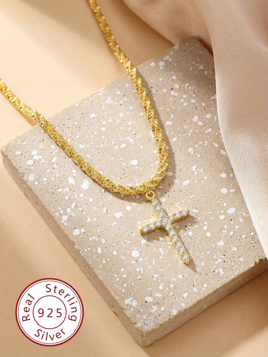 1条925纯银镶嵌优雅锆石十字架项链，适合女性在宴会上佩戴，或作为母亲节、情人节礼物。 - 滿鑽十字架項鍊 - 查看 1