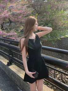 Sweet And Gentle Waist-Cinching Sleeveless Backless Mini Dress, Fashionable Summer Outfit For Women Black Elegant - Black - View 4