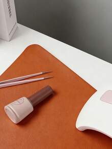 FULL BEAUTY Thảm lót bàn làm móng màu nâu, mềm mại, chống trượt, có thể gập lại, dùng để kê tay khi làm móng, chống thấm nước, chống trầy xước, dễ lau chùi, thảm lót bàn làm việc văn phòng bằng da PU, thảm lót bàn studio di động. - Nhiều màu - Xem 3