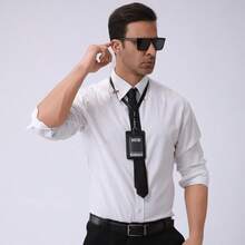 Bộ trang phục đặc vụ 4 món - Bao gồm kính thời trang đen, huy hiệu, nơ đeo cổ, tai nghe - Trang phục điệp viên phù hợp cho nhập vai, tiệc Halloween, lễ hội hóa trang, cosplay ngày lễ, đạo cụ điệp viên Halloween. - Nhiều màu - Xem 8