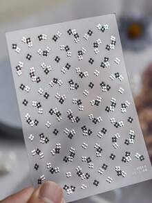 1款可爱黑银色金属花朵美甲贴纸，精致花朵自粘3D美甲贴纸，DIY美甲贴纸 - 彩色 - 查看 6