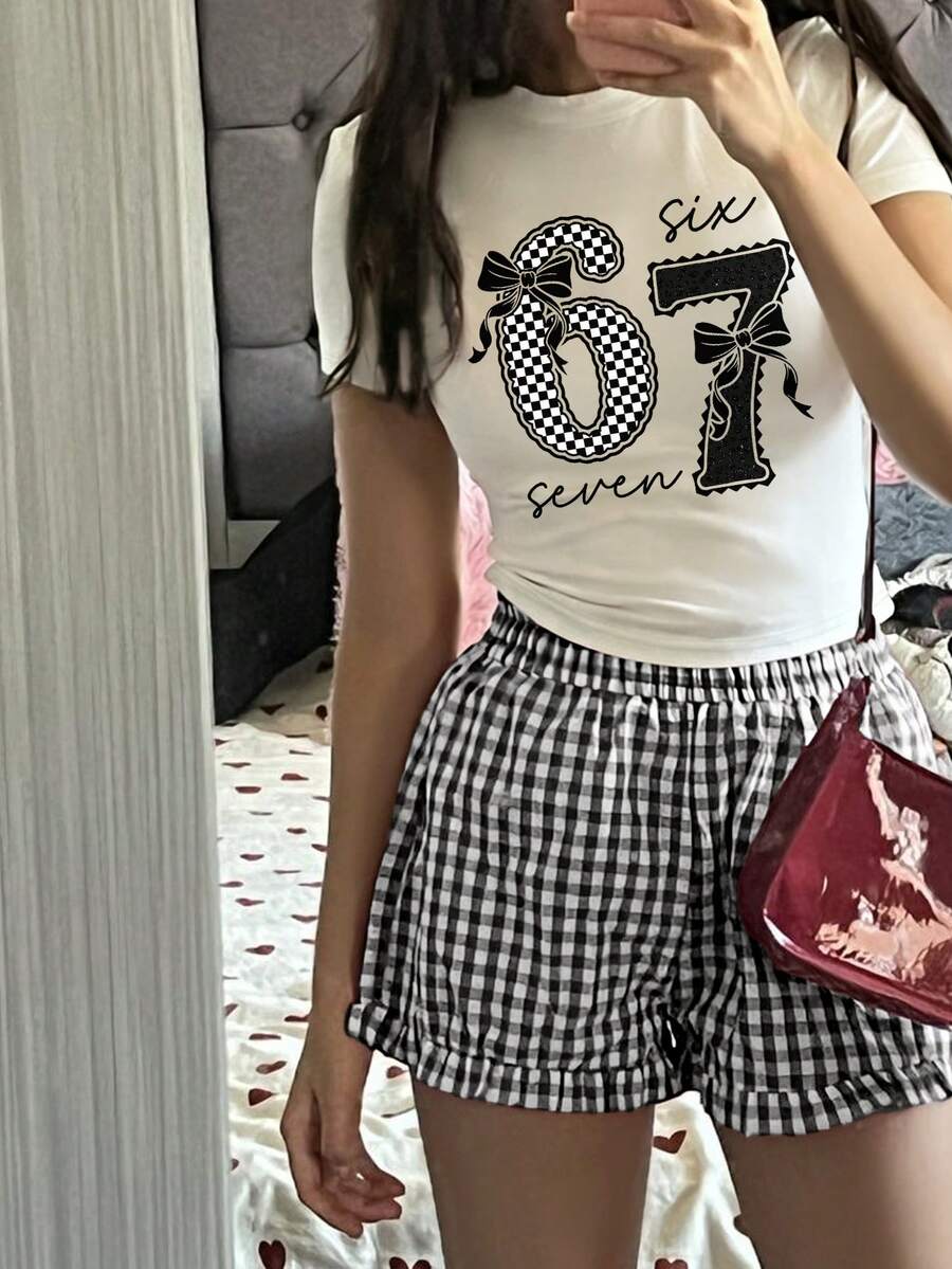 两件套少女街头风套装,格子“67”和“Six Seven”标语印花短款T恤,荷叶边下摆,格子短裤,夏季时尚装扮 - 白色 - 查看 1