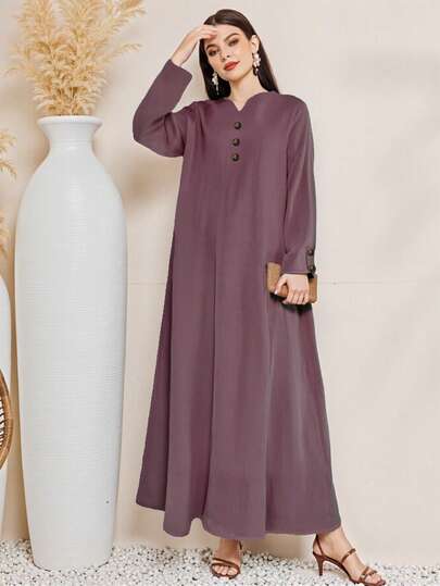 1 chiếc váy Abaya maxi màu trơn dành cho nữ, cổ chữ V, cài cúc vàng, tay dài, dáng chữ A, rộng rãi, thích hợp mặc đi nghỉ mát, phong cách thanh lịch thường ngày dành cho người Hồi giáo.