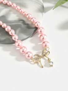 1件合金领结项链，饰以玻璃水钻和仿珍珠，经典流行百搭款式 - 淺粉 - 查看 3