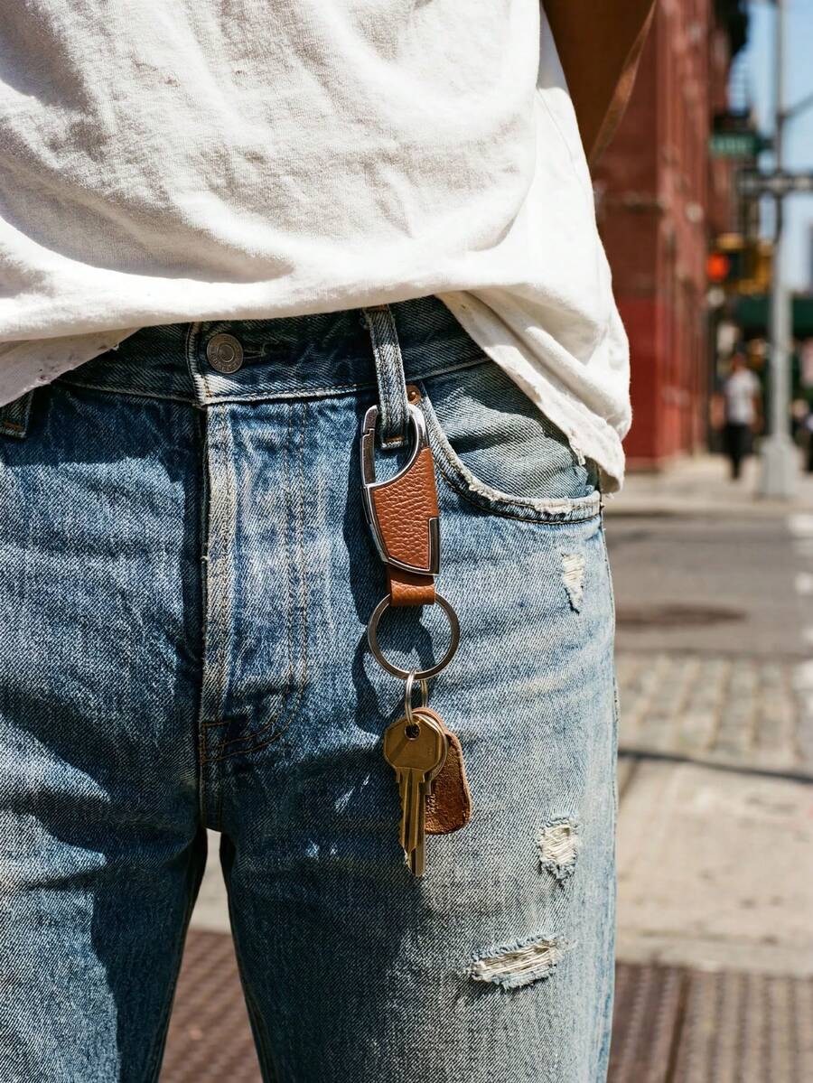 不锈钢皮革汽车钥匙扣 - 耐用金属合金钥匙圈，棕色和黑色可选