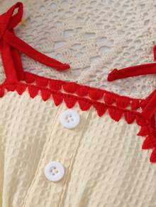 Bộ 2 món mùa hè ngọt ngào, kiểu retro gồm áo hai dây viền bèo nhún và chân váy ngắn thêu hình dâu tây, trang phục thường ngày. - Nhiều màu - Xem 4