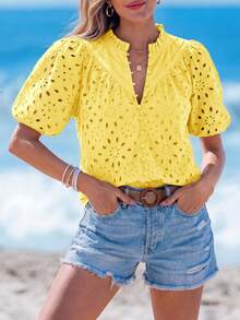 PRETTYGARDEN Women's Summer Clothes Tops Fashion Casual Short Sleeve V Neck Buttons Hollow Eyelet Lace Embroidered Blouses Shirts Festival  Beach Vacation - 黃色 - 查看 2