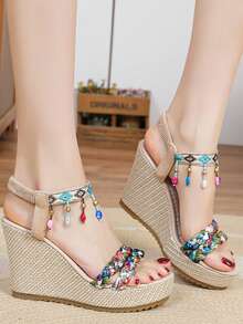 Giày sandal đế xuồng nữ họa tiết hoa, đính cườm, tua rua, hở mũi, chất liệu rơm, thích hợp cho kỳ nghỉ hè. - màu đen - Xem 8