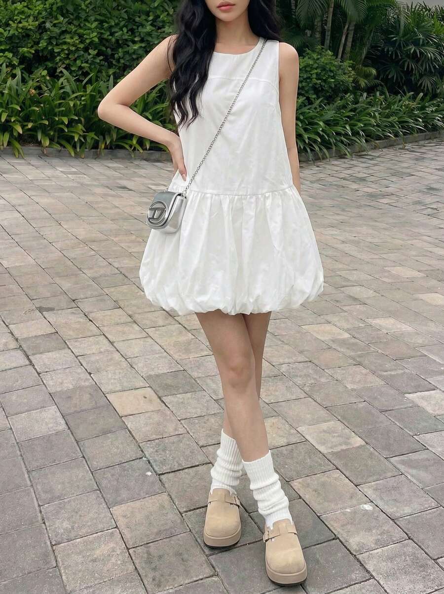 Rikumo Casual Loose Mini Camisole Dress, Elegant Unique Korean Style White Sleeveless Round Neck Retro Party Short Dress, Cute Graduation Season Outing Dress A-Line Minimalist Solid Color Fashion New Holiday Women's Mid-Length Dress Round Neck Dress Bohemian Style Dress Summer - White - View 1