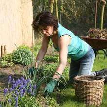 Đây là một sản phẩm tuyệt vời: 1 tấm đệm quỳ chuyên nghiệp siêu dày tích hợp thước dây chính xác, đệm mút chịu lực cao dành cho thợ lát gạch, thợ xây và người làm vườn. Tấm đệm quỳ chuyên nghiệp tích hợp thước dây, thang đo chính xác. - Nẹp đầu gối - Xem 10