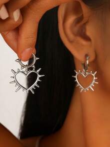一对朋克风铆钉心形吊坠耳环，适合休闲聚会佩戴 - 愛心 - 查看 5