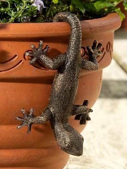 1pc Charming Bronze Gecko Wall Decor - Outdoor Space Resin Animal Statue, Perfect Holiday Decoration