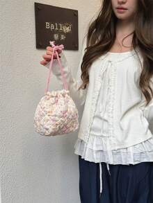 A Cute Quilted Cotton Camera Pouch Suitable For CCD And Instant Cameras. This Soft Pouch Features Anti-Drop And Dust-Proof Functions, With A Compact Design That Is Ideal For Various Occasions Such As Home Use, Travel, Vacation, And School. - Multicolor - View 4