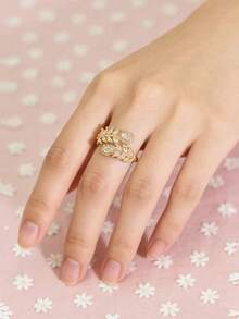1 chiếc nhẫn hở đính pha lê hình lá lấp lánh, mạ vàng 24K, thiết kế lá tinh tế, kiểu dáng tối giản độc đáo dành cho người đi làm. - Lá - Xem 3