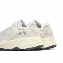 Adidas Yeezy Boost 700 Sneakers - Authentic Chunky Retro Lifestyle Trainers | Viral 2026 Men's Designer Sportstyle Footwear | Premium Suede & Mesh Multi-Layered Shoes | Iconic Boost Cushioning Daily Urban Kicks - Tương tự - Xem 3