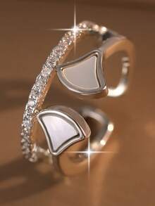 1枚优雅银杏叶订婚戒指，镶嵌立方氧化锆，独特的叶子造型女士可调节戒指，适合日常佩戴、派对、宴会、学院风、假日等场合。 - 白色 - 查看 4