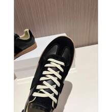 MM6 2026 New Unisex Couple Casual Leather Sneakers Lace Up White Shoes German Training Inspired Minimalist Design Comfortable Walking Shoes For Men And Women - 黑色 - 查看 7