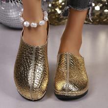 Dép đế xuồng nhẹ nhàng, thanh lịch, kiểu dáng giản dị, sang trọng, cá tính, thích hợp cho gia đình và các kỳ nghỉ. - Vàng - Xem 1